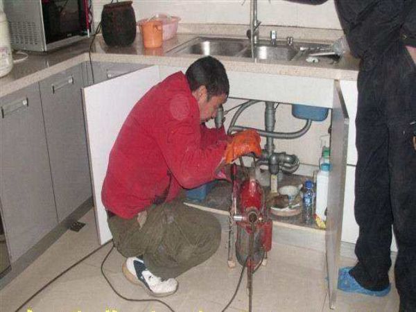 天津怎样疏通主管道（天津如何疏通管道）